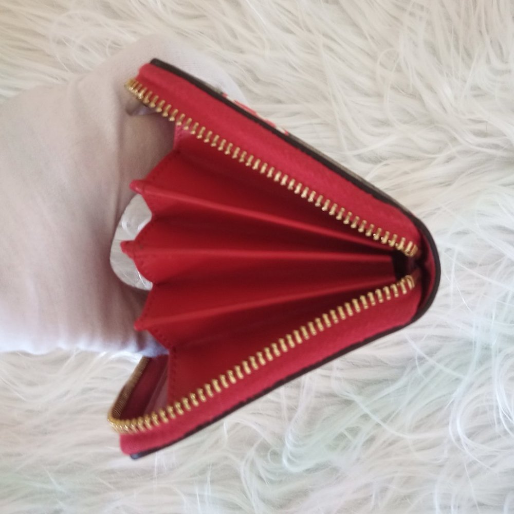 🍎AMAZING EUC! Gucci GG Supreme Ltd Ed Zippy Long Wallet w/ Dust Bag & Box🍎 - Picture 8 of 15